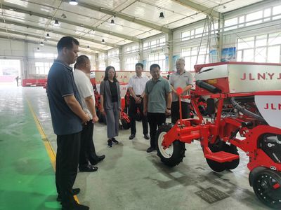 東北農(nóng)業(yè)大學(xué)副校長陳慶山帶隊(duì)赴北安市開展農(nóng)機(jī)裝備產(chǎn)學(xué)研調(diào)研
